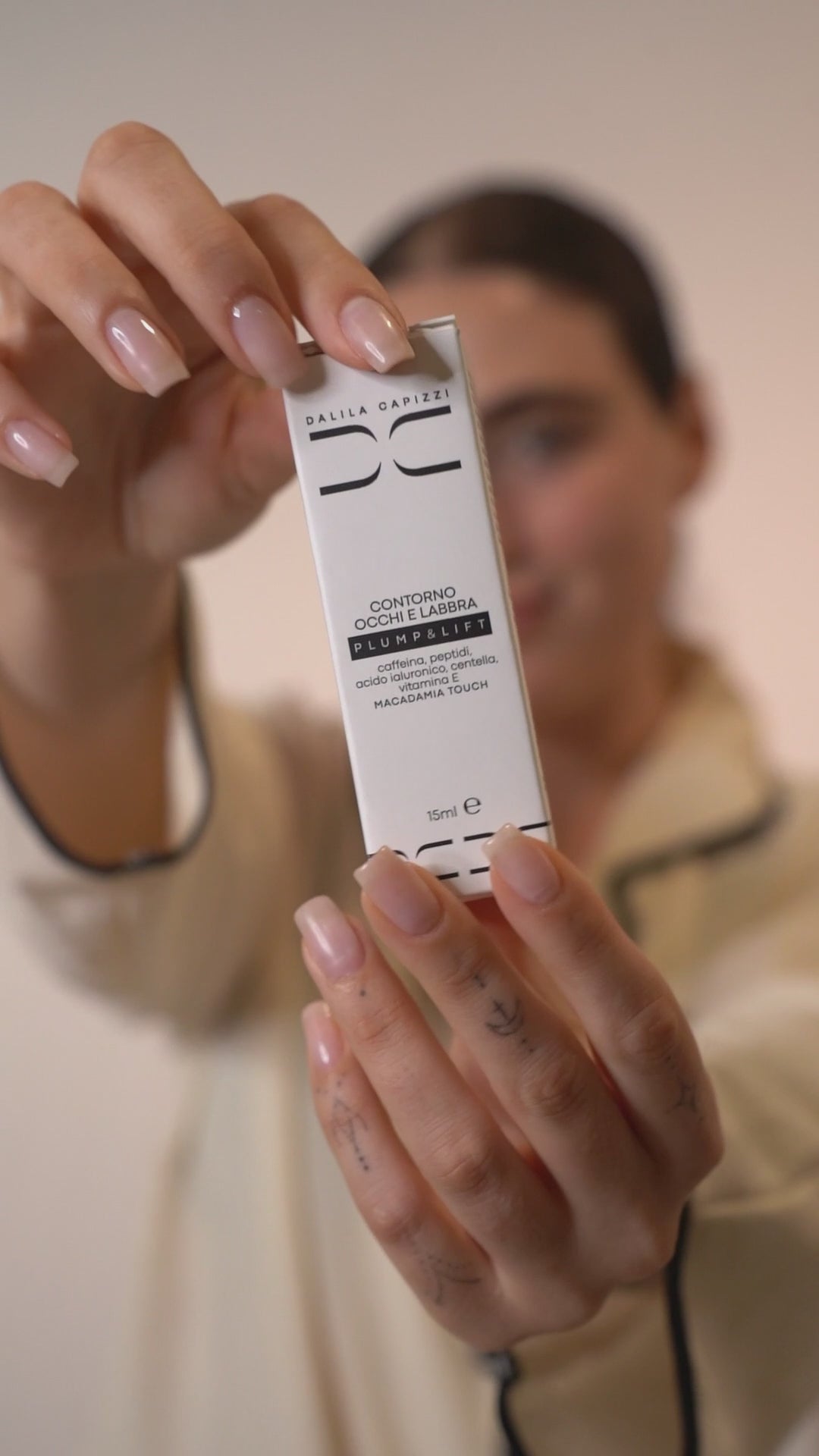 Carica video: 