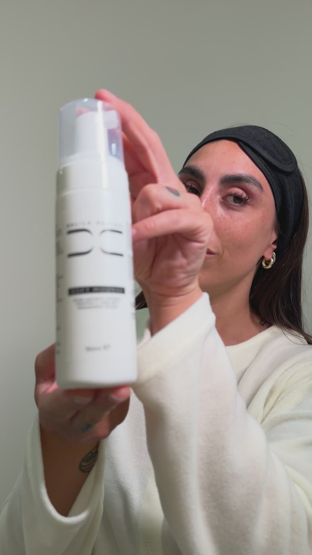 Carica video: 